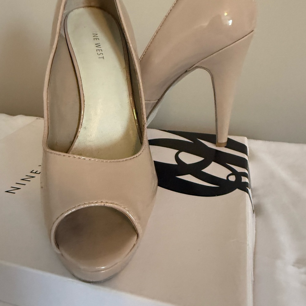 Nine West Beige Peep Toe Heels